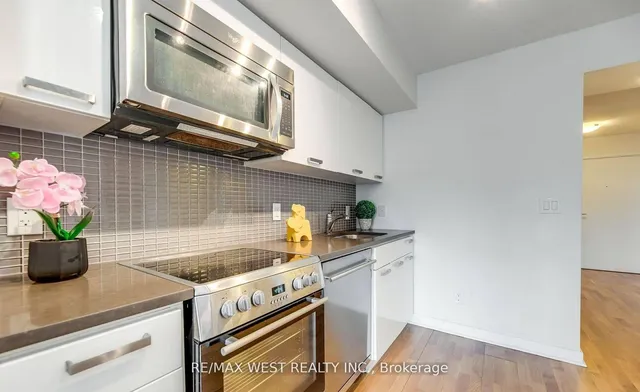 Additional property image - 295 Adelaide St Unit 802