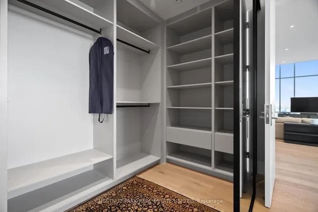 Additional property image - 1 Bloor St Unit 7501