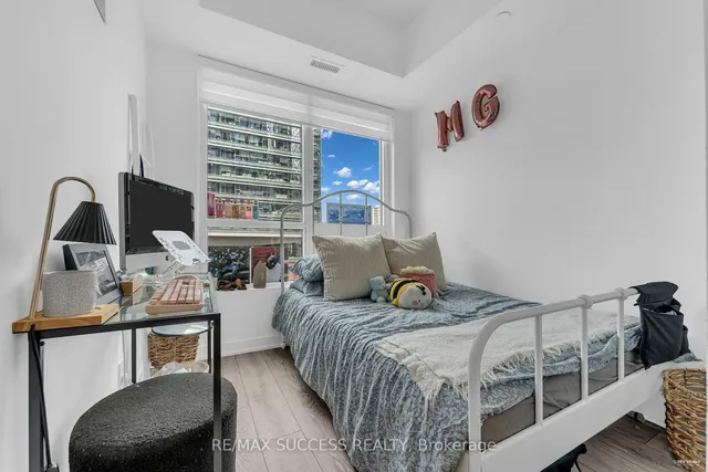 Additional property image - 108 Peter St Unit 727