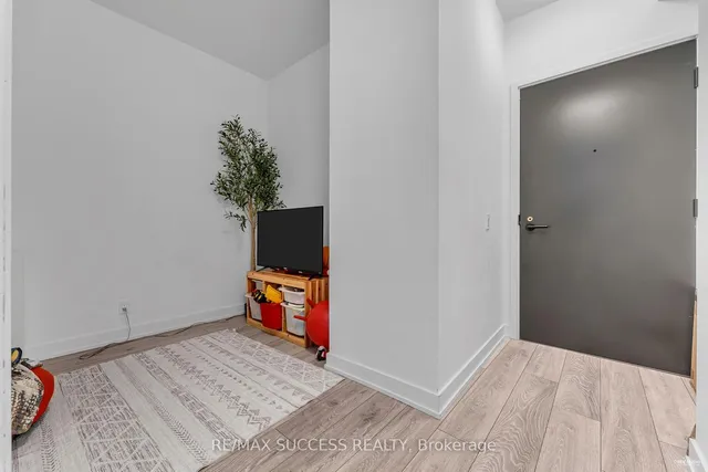 Additional property image - 108 Peter St Unit 727