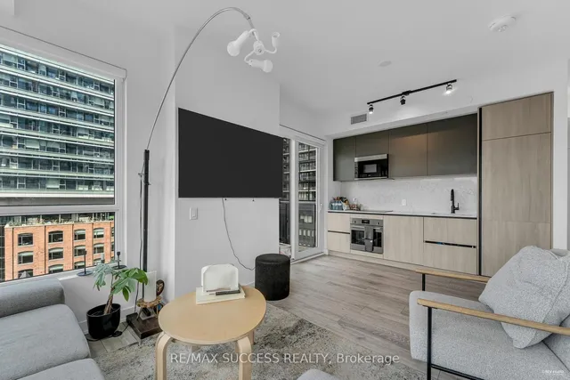 Additional property image - 108 Peter St Unit 727