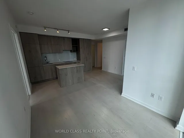 Additional property image - 1 Yorkville Ave Unit 1505