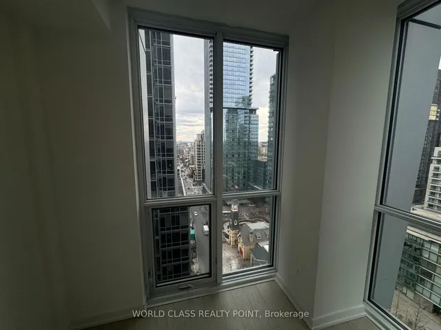 Additional property image - 1 Yorkville Ave Unit 1505
