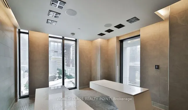 Additional property image - 1 Yorkville Ave Unit 1505
