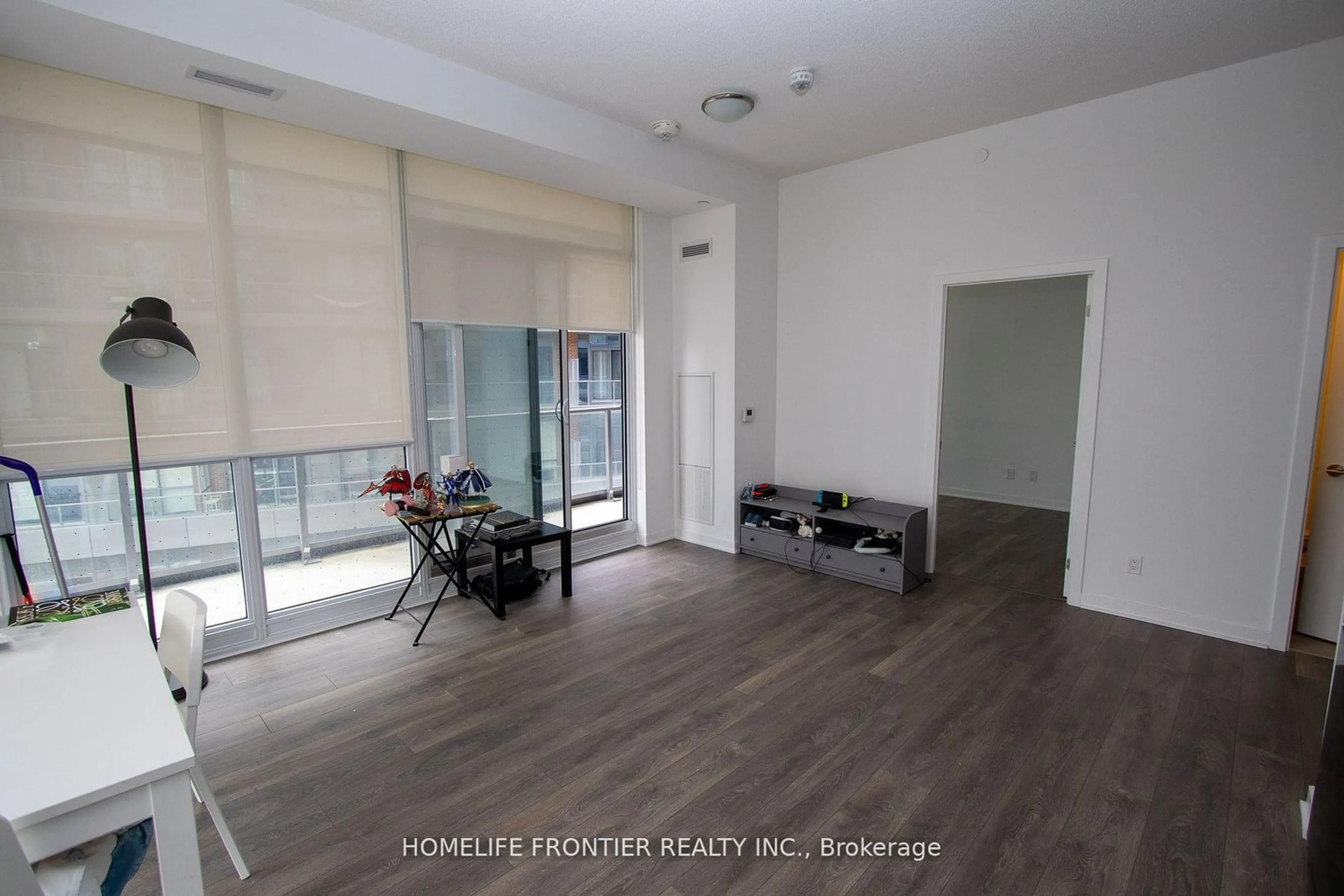 A pic of a room for 38 Forest Manor Rd #315, Toronto Ontario M2J 1M1