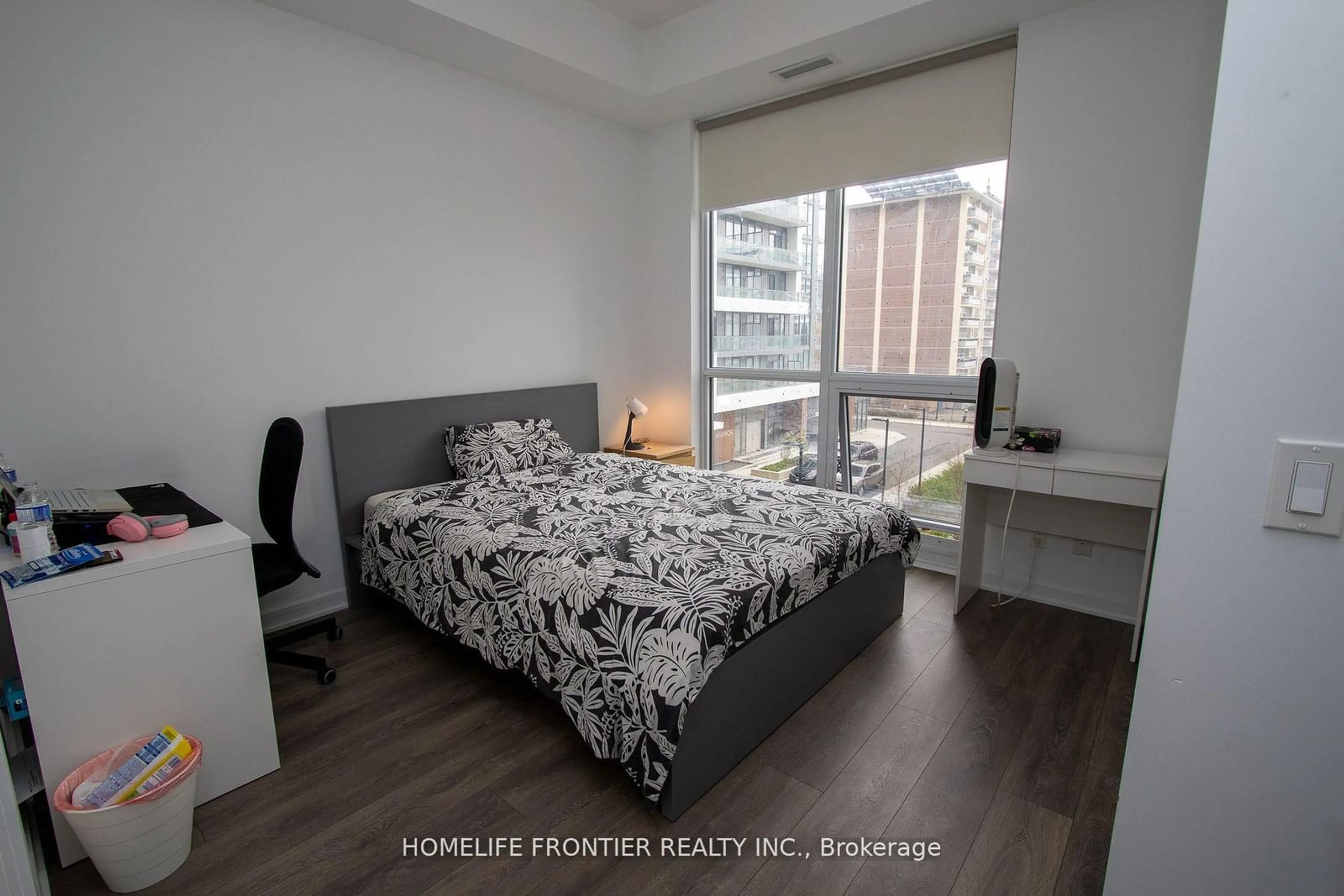 A pic of a room for 38 Forest Manor Rd #315, Toronto Ontario M2J 1M1