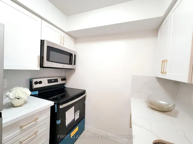 Additional property image - 4968 Yonge St Unit 1612