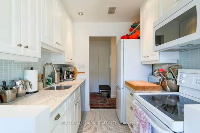 Additional property image - 30 Elm Ave Unit 212