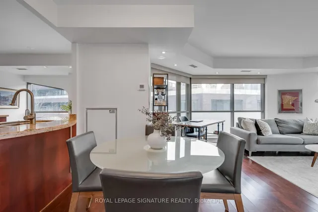 Additional property image - 3 McAlpine St Unit 411