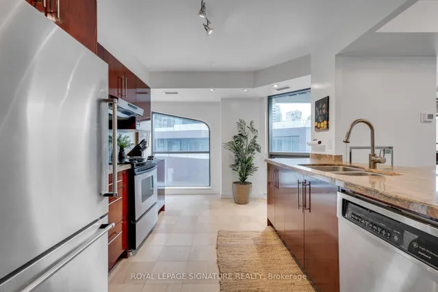 Additional property image - 3 McAlpine St Unit 411