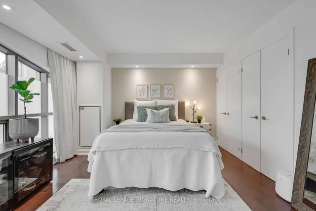 Additional property image - 3 McAlpine St Unit 411