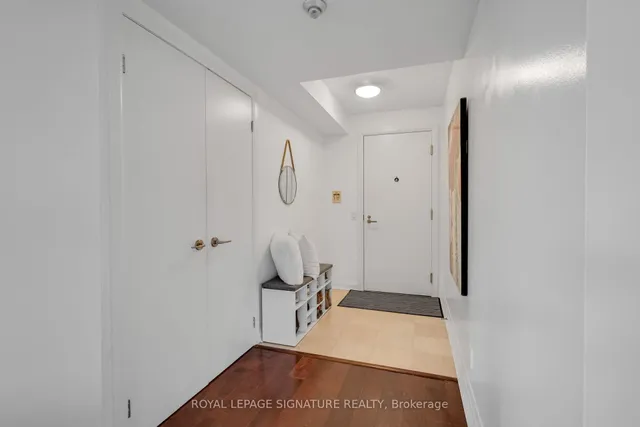 Additional property image - 3 McAlpine St Unit 411