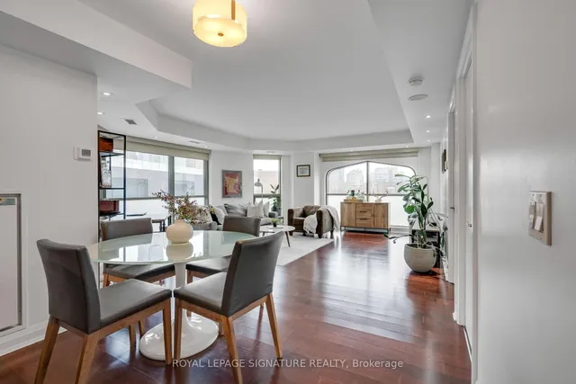 Additional property image - 3 McAlpine St Unit 411