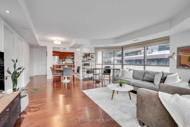 Additional property image - 3 McAlpine St Unit 411