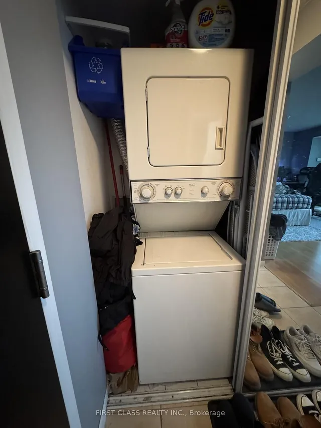 Additional property image - 18 Yonge St Unit 2204