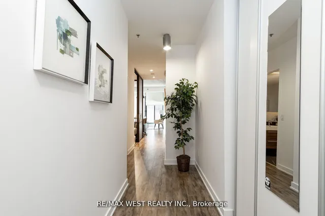 Additional property image - 8 Dovercourt Rd Unit 209