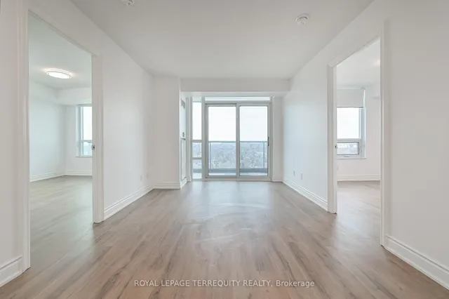 Additional property image - 15 Greenview Ave Unit 2411