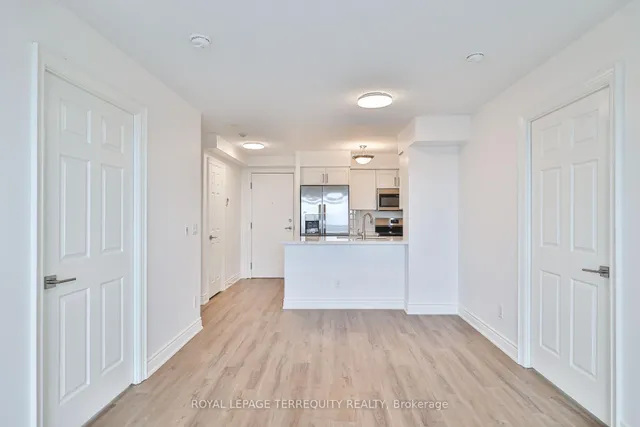 Additional property image - 15 Greenview Ave Unit 2411