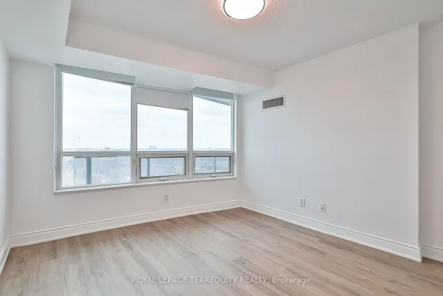 Additional property image - 15 Greenview Ave Unit 2411