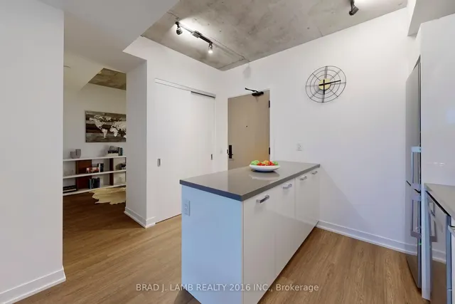 Additional property image - 195 McCaul St Unit 1603