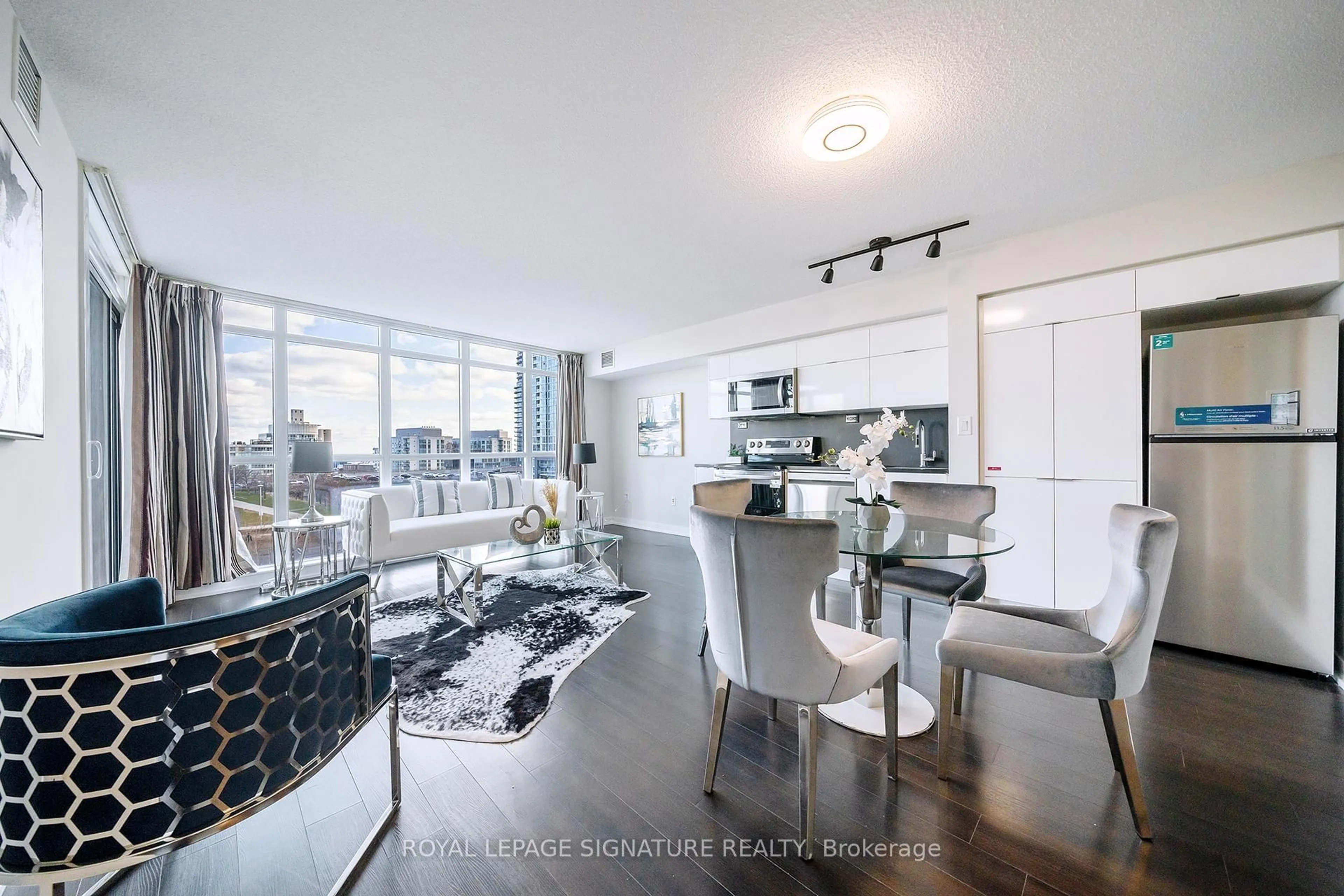 Open concept kitchen, unknown for 151 Dan Leckie Way #655, Toronto Ontario M5V 4B2