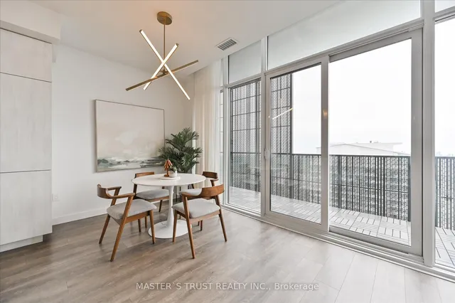 Additional property image - 8 Eglinton Ave Unit Ph 5801