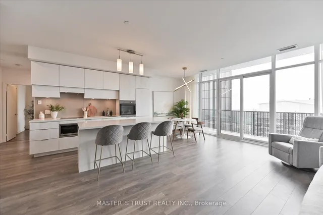 Additional property image - 8 Eglinton Ave Unit Ph 5801