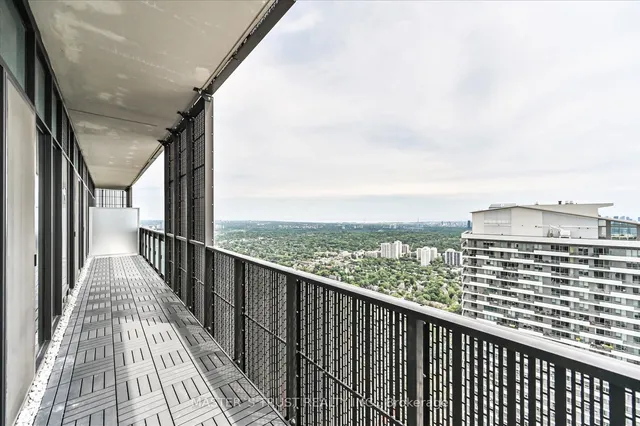 Additional property image - 8 Eglinton Ave Unit Ph 5801
