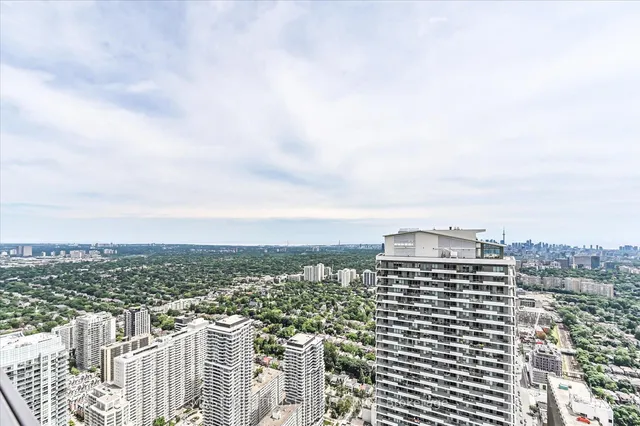Additional property image - 8 Eglinton Ave Unit Ph 5801