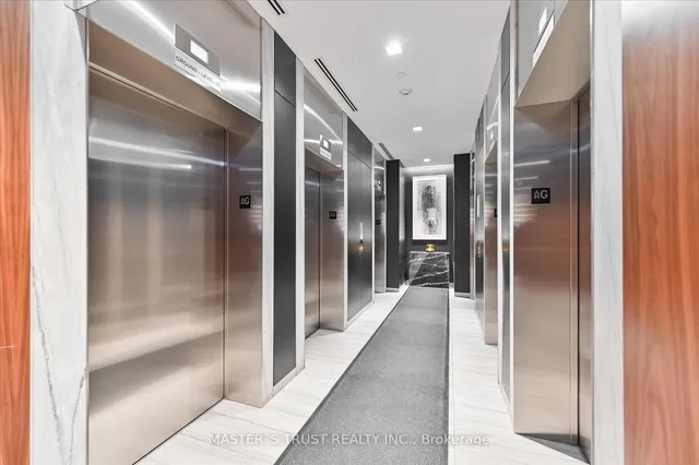 Additional property image - 8 Eglinton Ave Unit Ph 5801