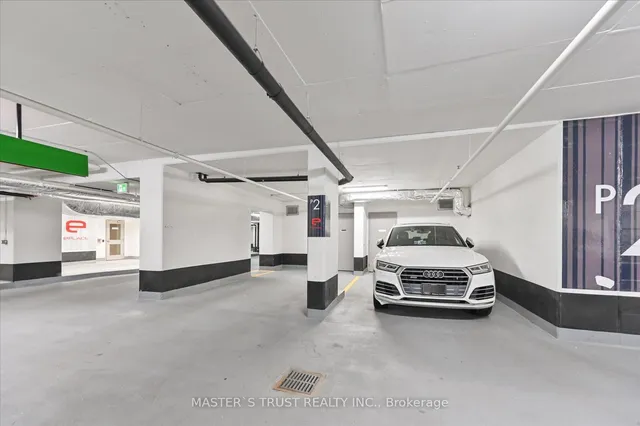 Additional property image - 8 Eglinton Ave Unit Ph 5801