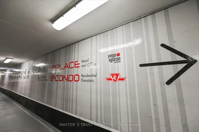 Additional property image - 8 Eglinton Ave Unit Ph 5801