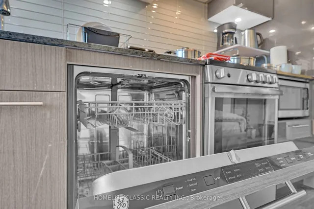 Additional property image - 251 Jarvis St Unit 2911