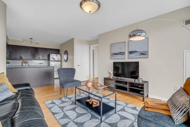 Additional property image - 18 Valley Woods Rd Unit PH305
