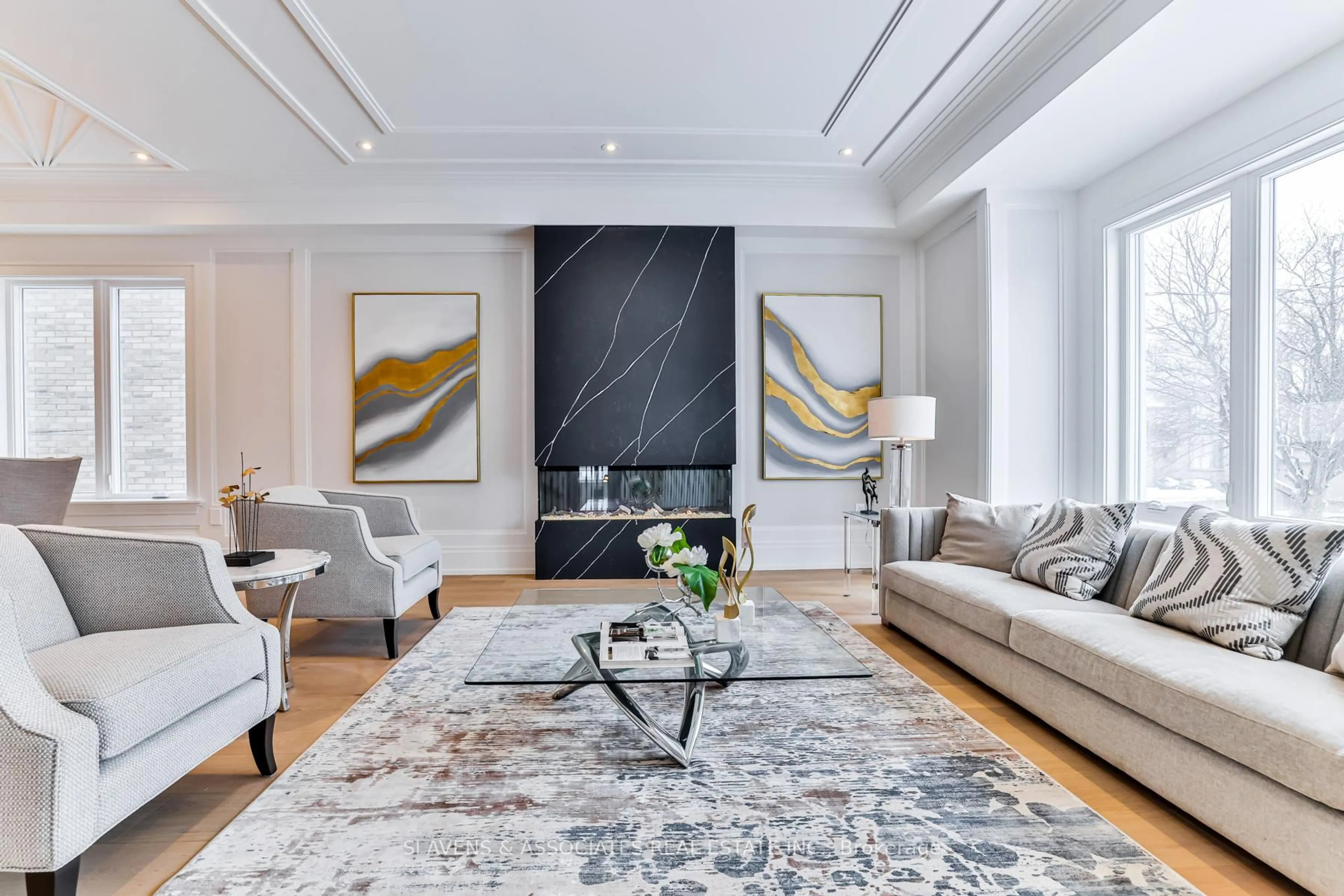 Living room with furniture, unknown for 237 Horsham Ave, Toronto Ontario M2N 2A7