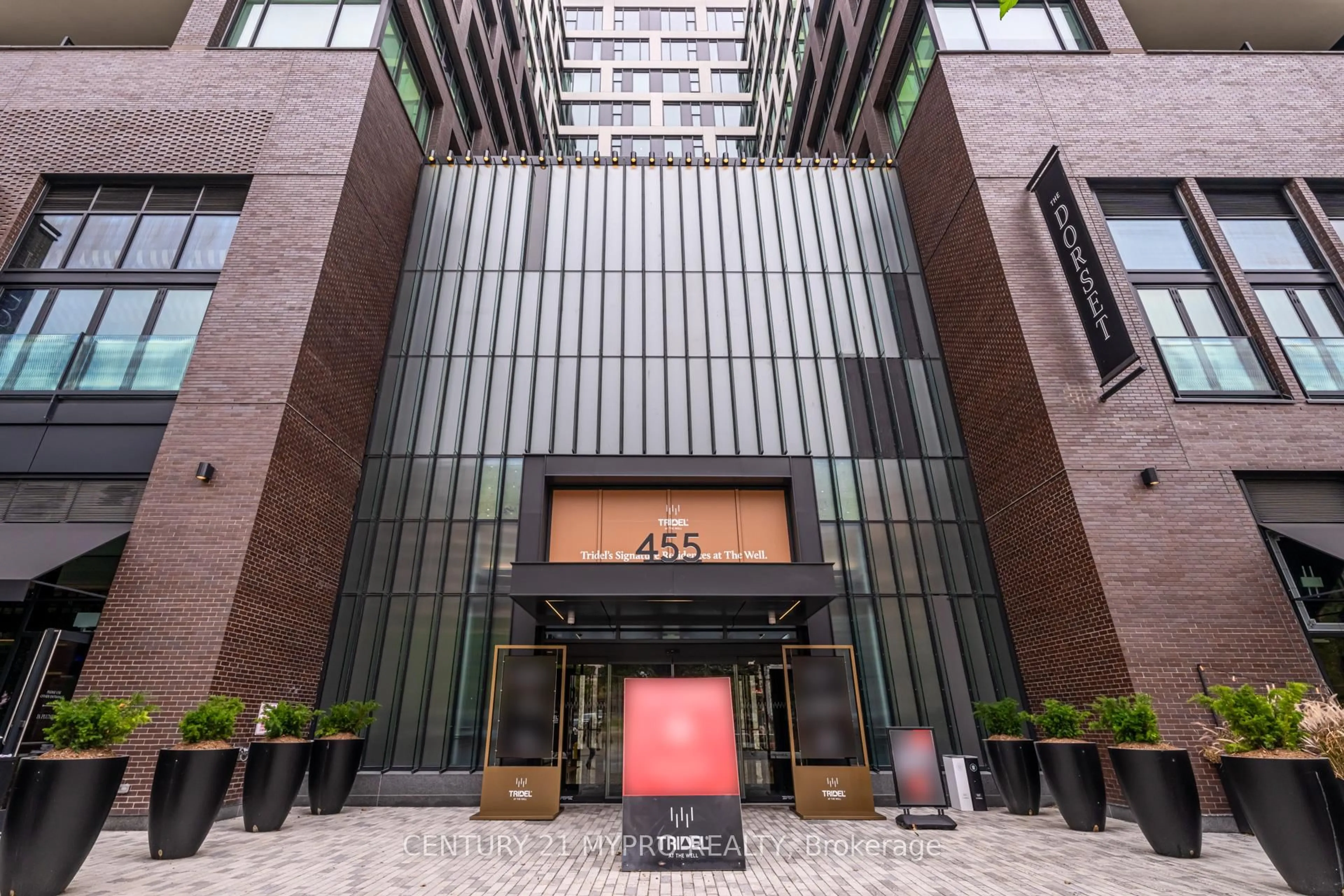 Indoor foyer for 455 Wellington St #606, Toronto Ontario M5J 2R2