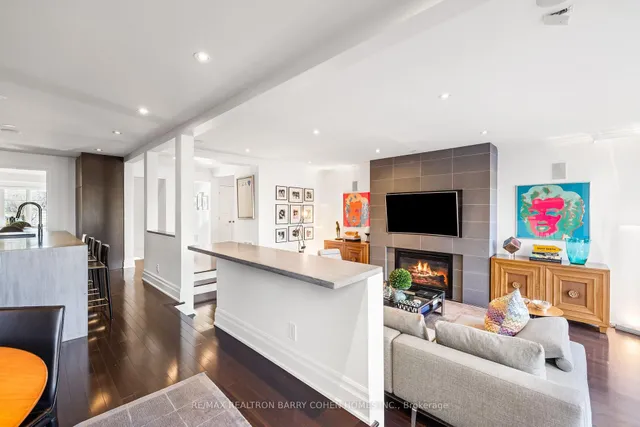 Additional property image - 215 Lonsmount Dr