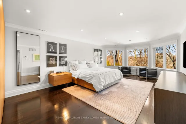 Additional property image - 215 Lonsmount Dr