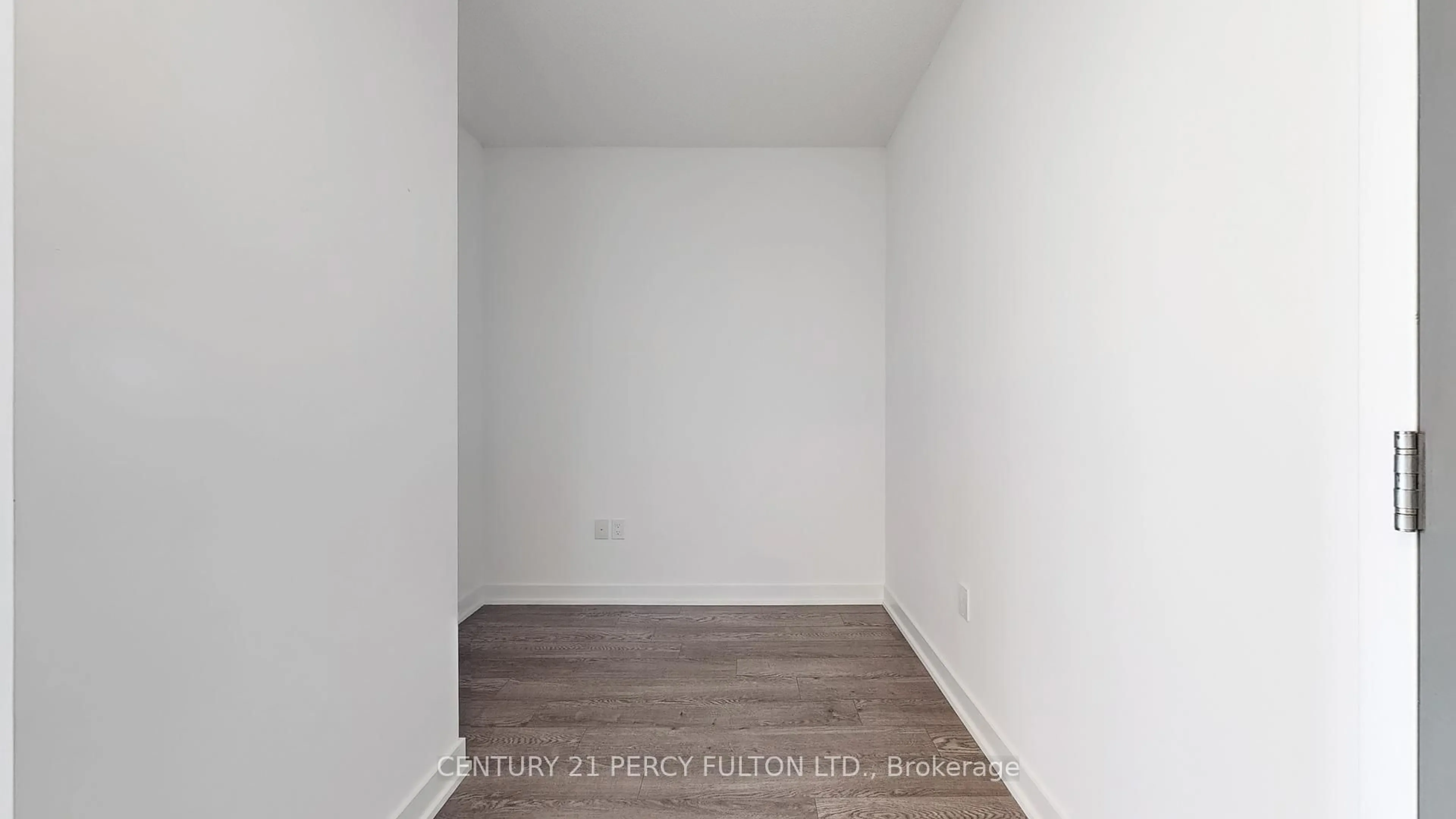 A pic of a room for 50 O'Neill Rd #2803, Toronto Ontario M3C 0R1