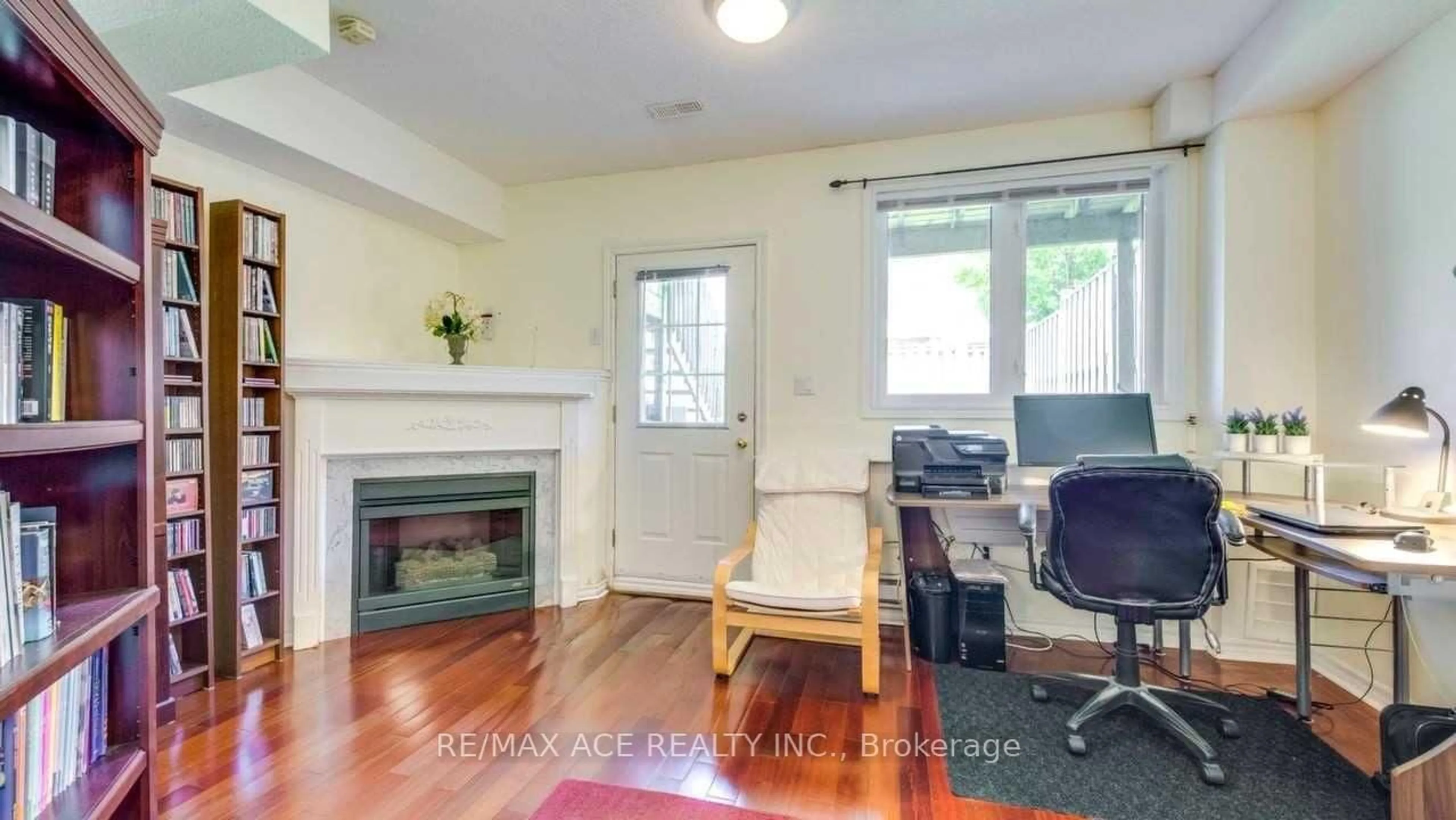 A pic of a room for 5 Rodeo Crt, Toronto Ontario M2M 4M3