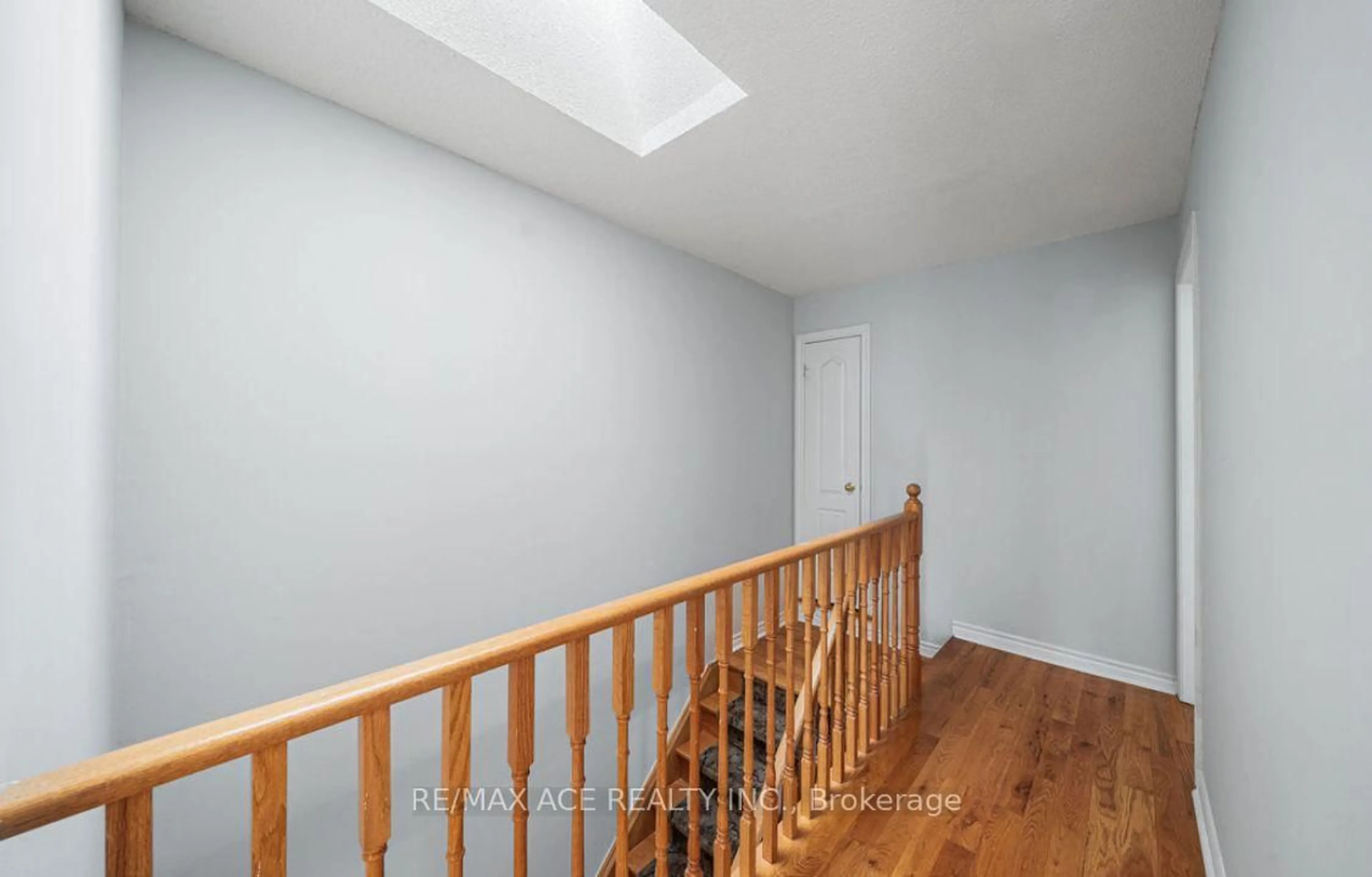 Unknown for 5 Rodeo Crt, Toronto Ontario M2M 4M3