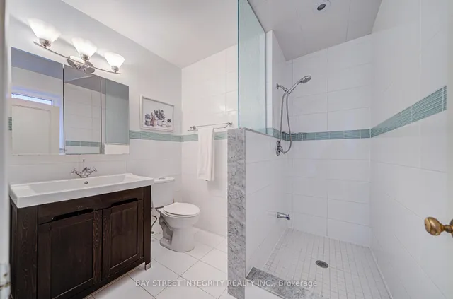 Additional property image - 60 Foursome Cres