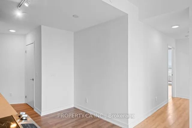 Additional property image - 135 East Liberty St Unit 1003