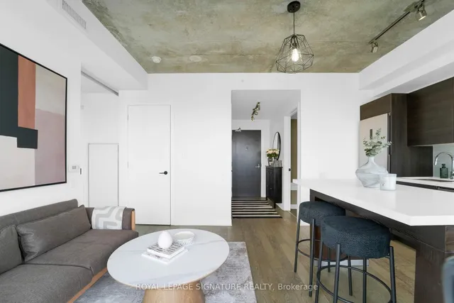 Additional property image - 11 Charlotte St Unit 2605