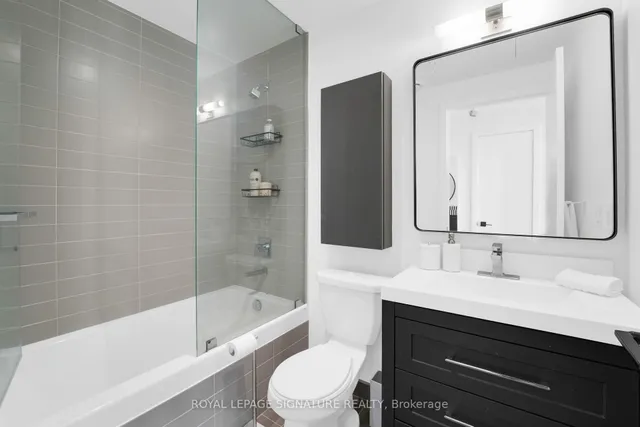 Additional property image - 11 Charlotte St Unit 2605