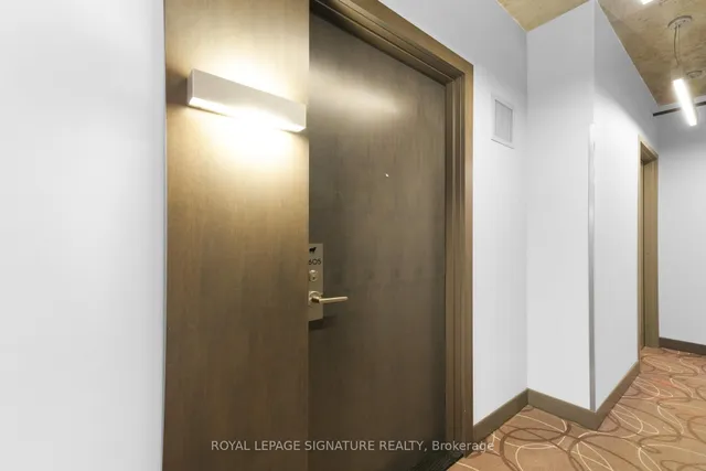 Additional property image - 11 Charlotte St Unit 2605
