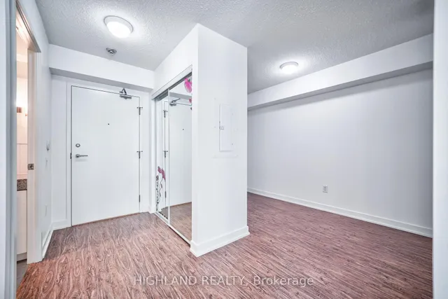 Additional property image - 15 Singer Crt Unit 512