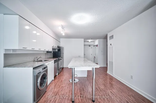 Additional property image - 15 Singer Crt Unit 512