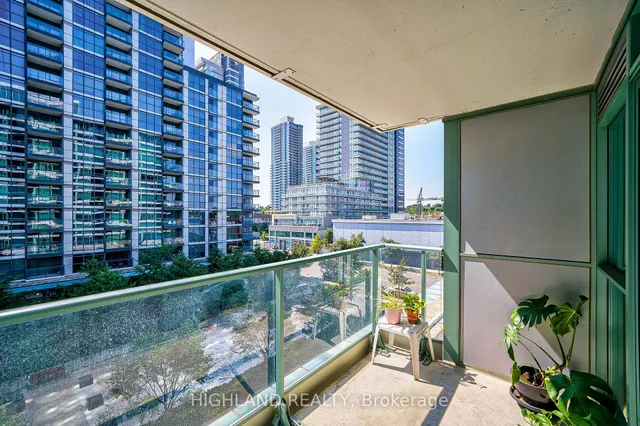 Additional property image - 15 Singer Crt Unit 512