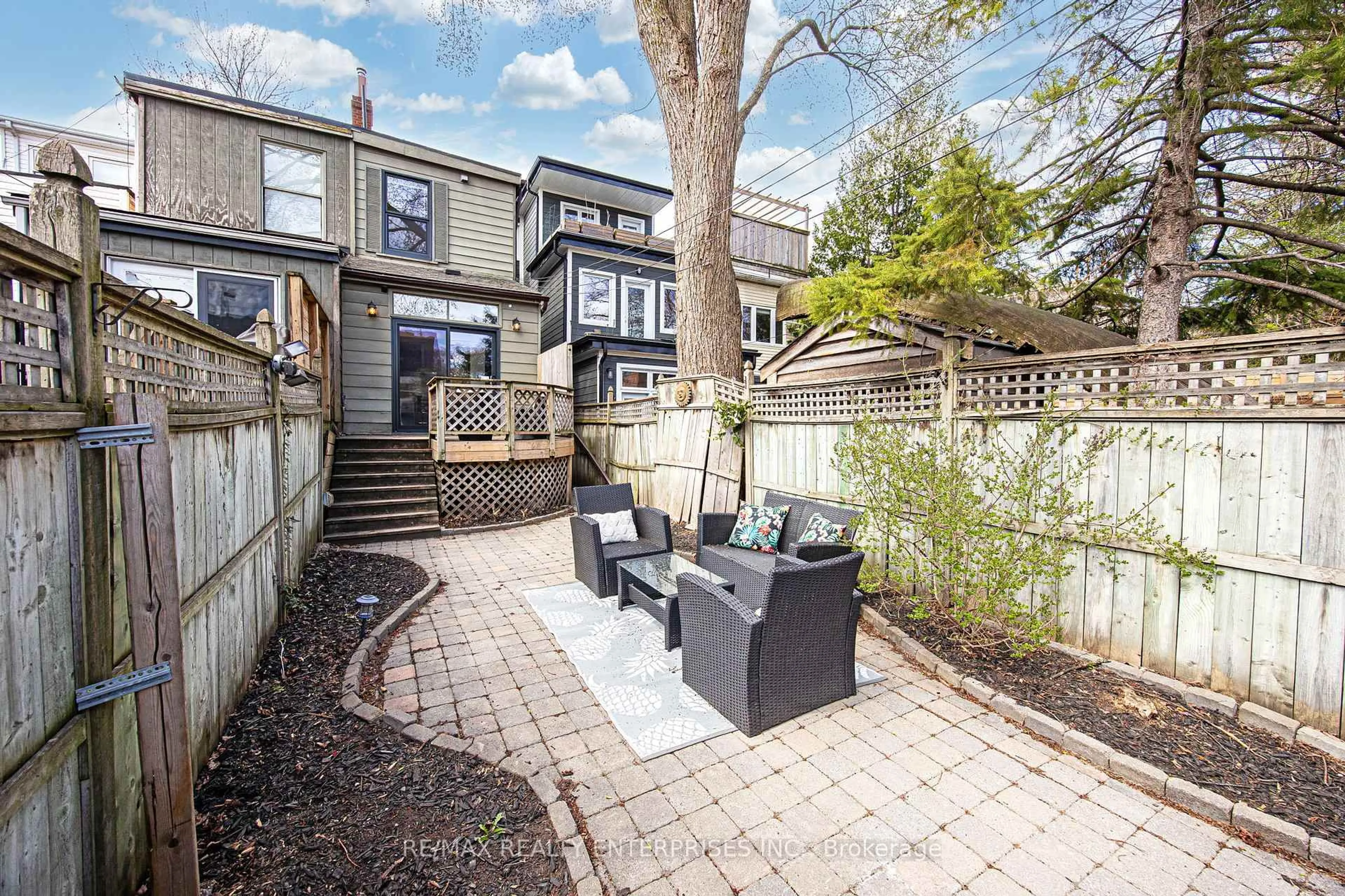Patio, street for 5A Sword St, Toronto Ontario M5A 3N3